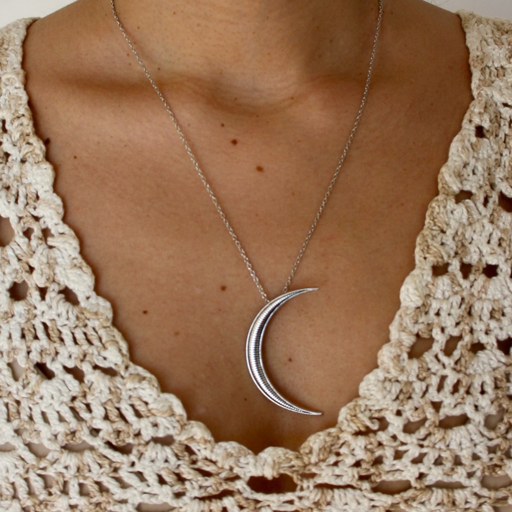 Silver Crescent Moon Pendant Necklace - Women Jewelry